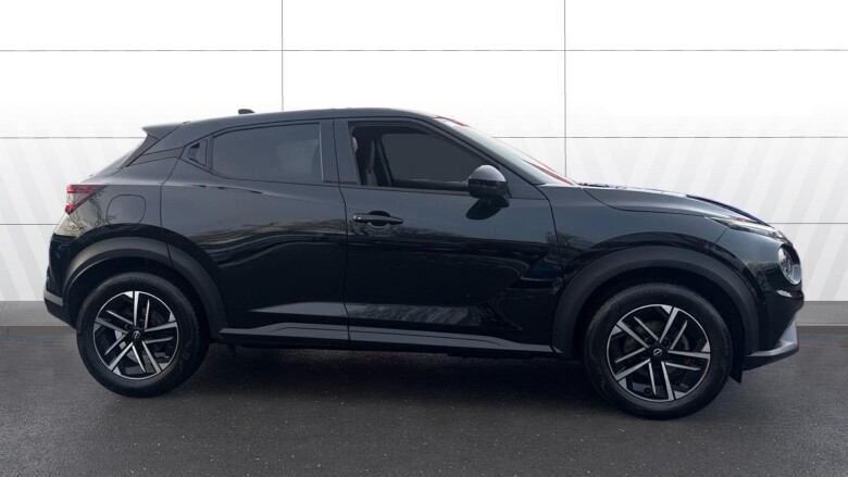 Nissan Juke 1.0 DiG-T N-Connecta 5dr Petrol Hatchback